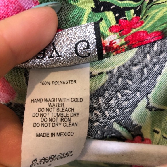 Tropical Print Blouse - Picture 4 of 7